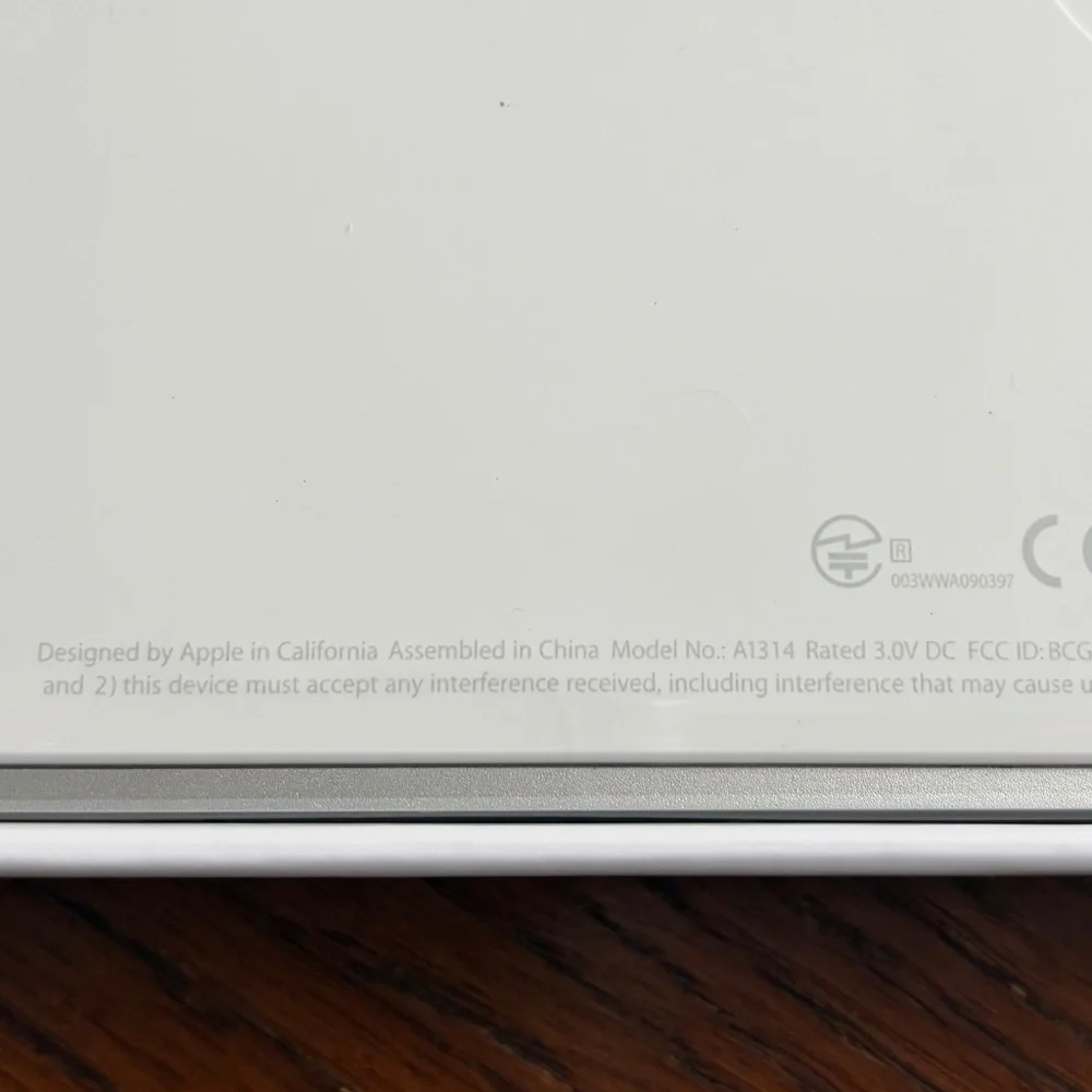 Like New Used One Day APPLE A1314 Wireless Bluetooth Keyboard